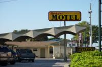 Budget Motel, Titusville, FL image 6